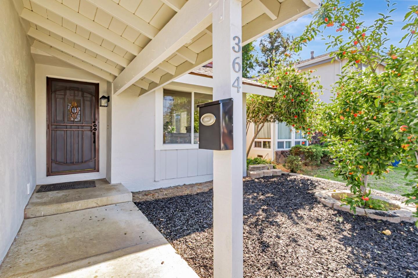 Detail Gallery Image 4 of 51 For 364 Utica Ln, San Jose,  CA 95123 - 3 Beds | 2 Baths