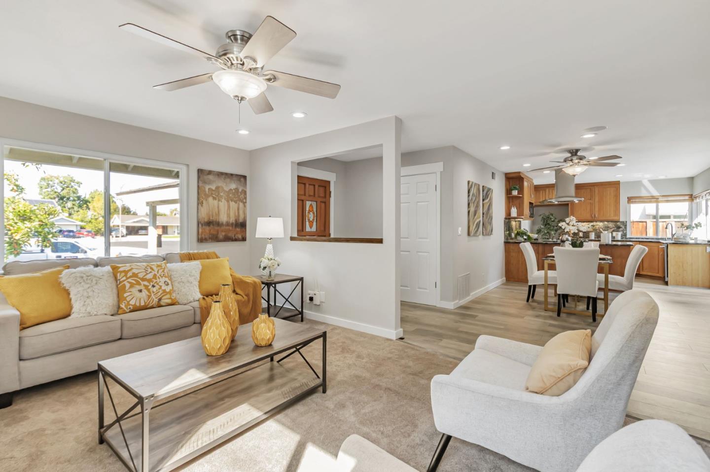 Detail Gallery Image 8 of 51 For 364 Utica Ln, San Jose,  CA 95123 - 3 Beds | 2 Baths