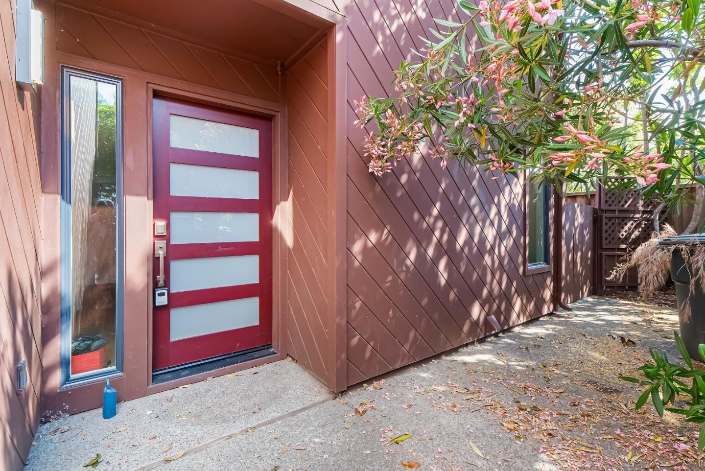 Detail Gallery Image 50 of 58 For 707 Santa Cruz Ln, Foster City,  CA 94404 - 3 Beds | 2/1 Baths