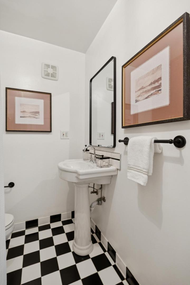 Detail Gallery Image 21 of 50 For 1325 Paloma Ave, Burlingame,  CA 94010 - 4 Beds | 2/1 Baths