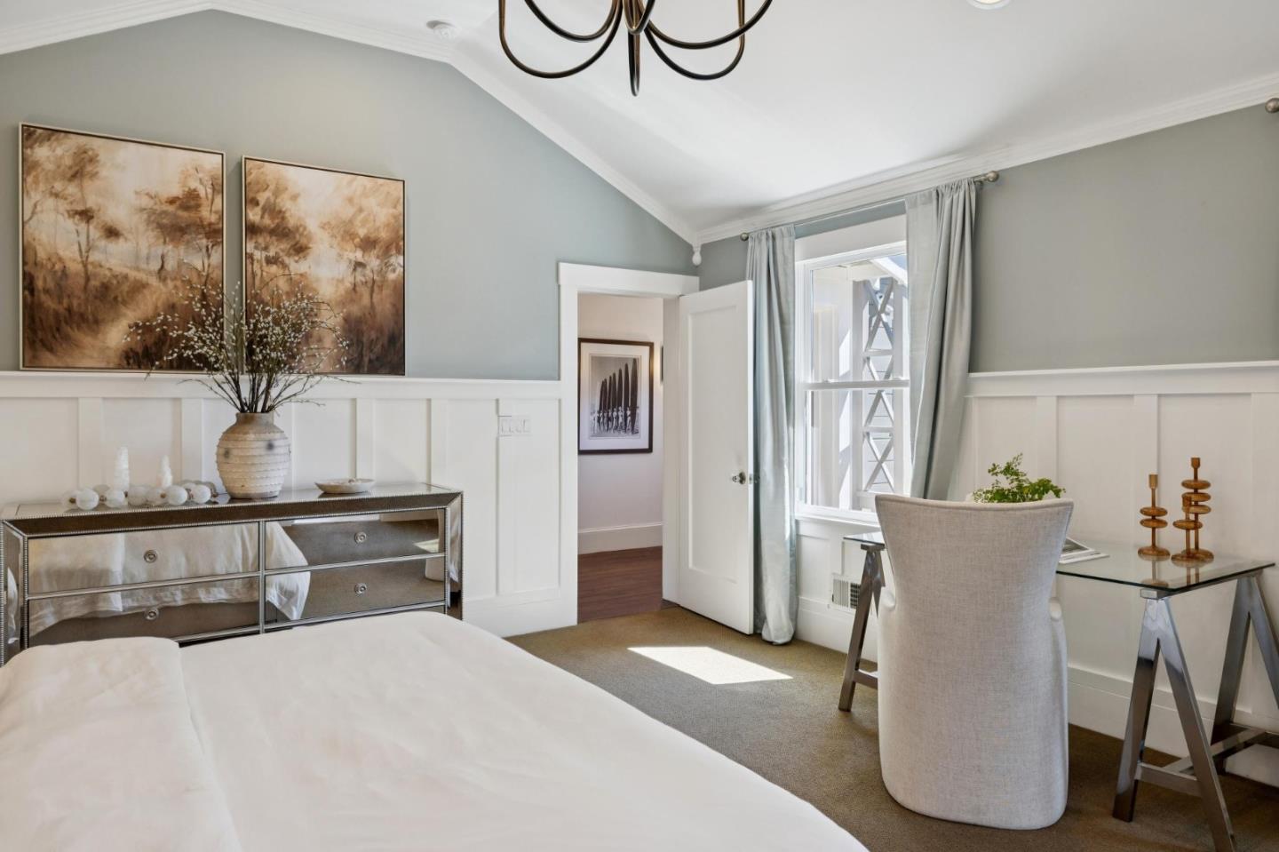 Detail Gallery Image 24 of 50 For 1325 Paloma Ave, Burlingame,  CA 94010 - 4 Beds | 2/1 Baths