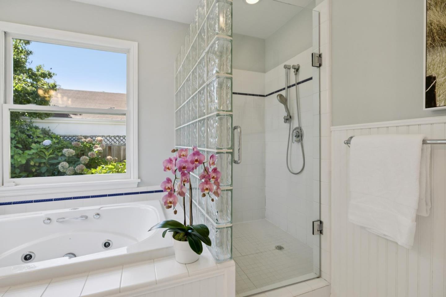 Detail Gallery Image 27 of 50 For 1325 Paloma Ave, Burlingame,  CA 94010 - 4 Beds | 2/1 Baths
