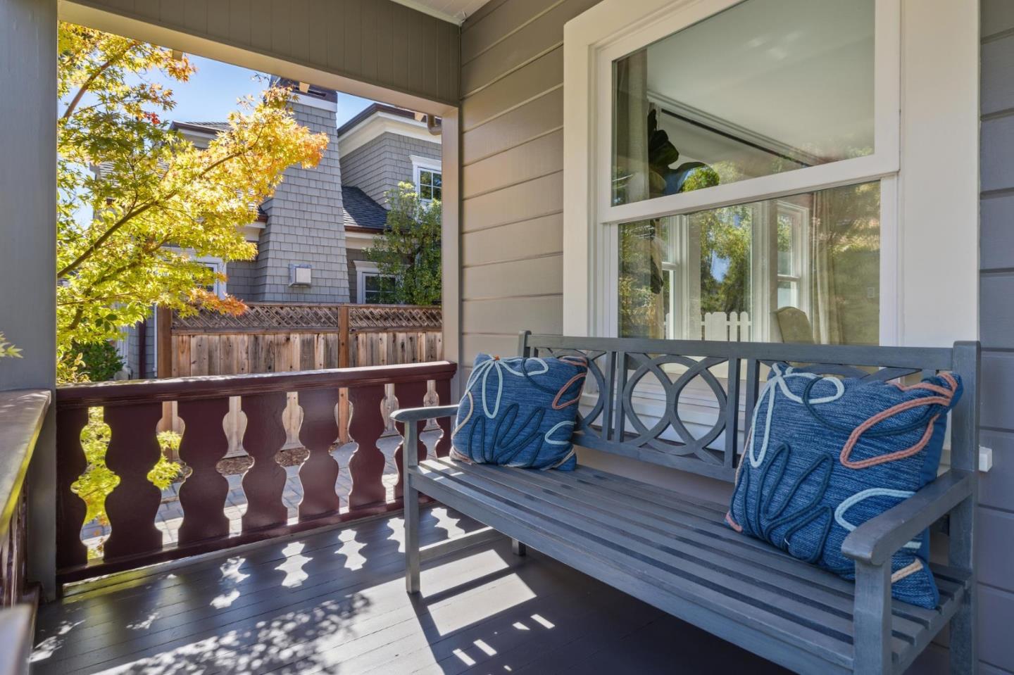 Detail Gallery Image 3 of 50 For 1325 Paloma Ave, Burlingame,  CA 94010 - 4 Beds | 2/1 Baths