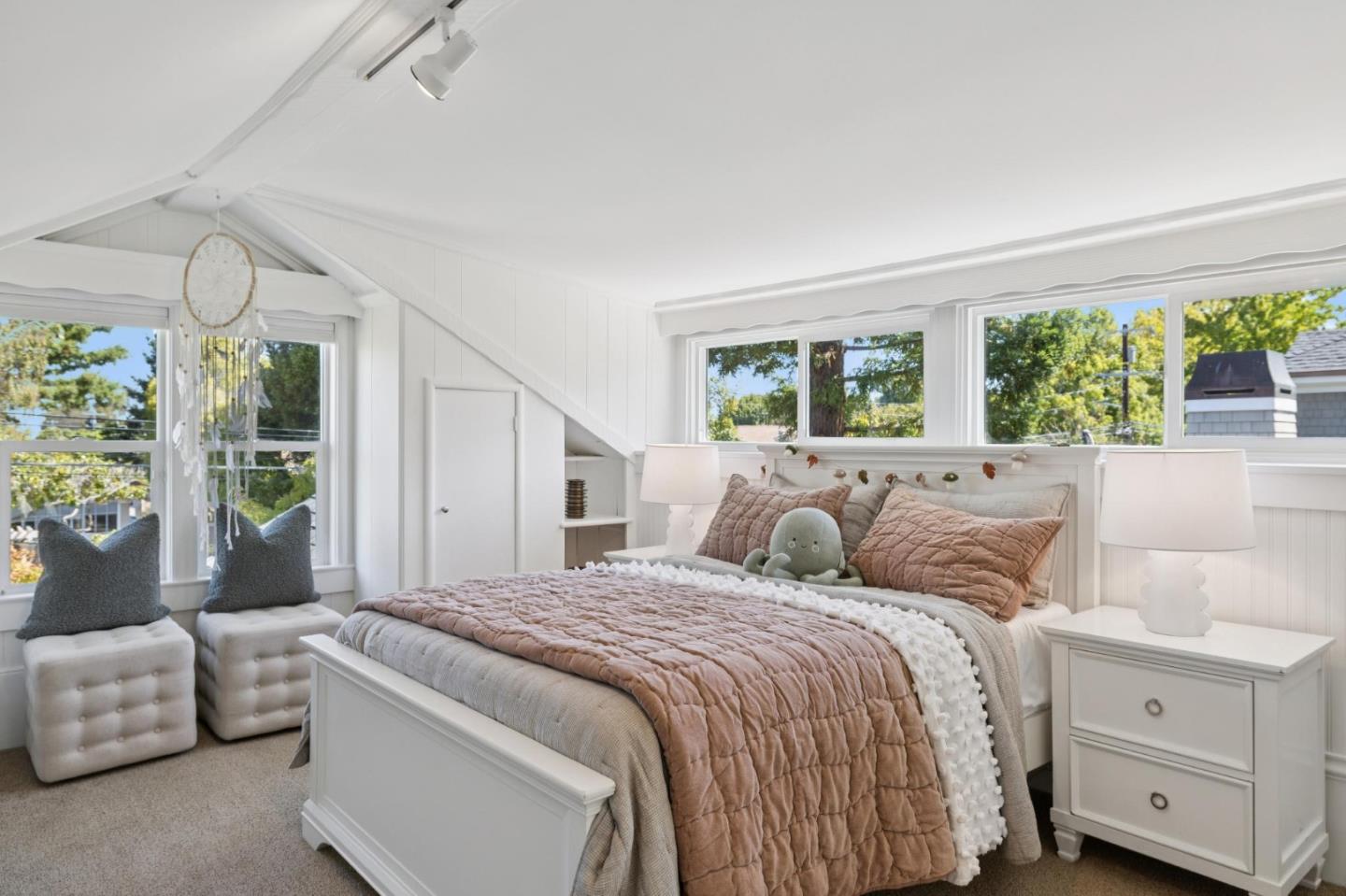 Detail Gallery Image 36 of 50 For 1325 Paloma Ave, Burlingame,  CA 94010 - 4 Beds | 2/1 Baths
