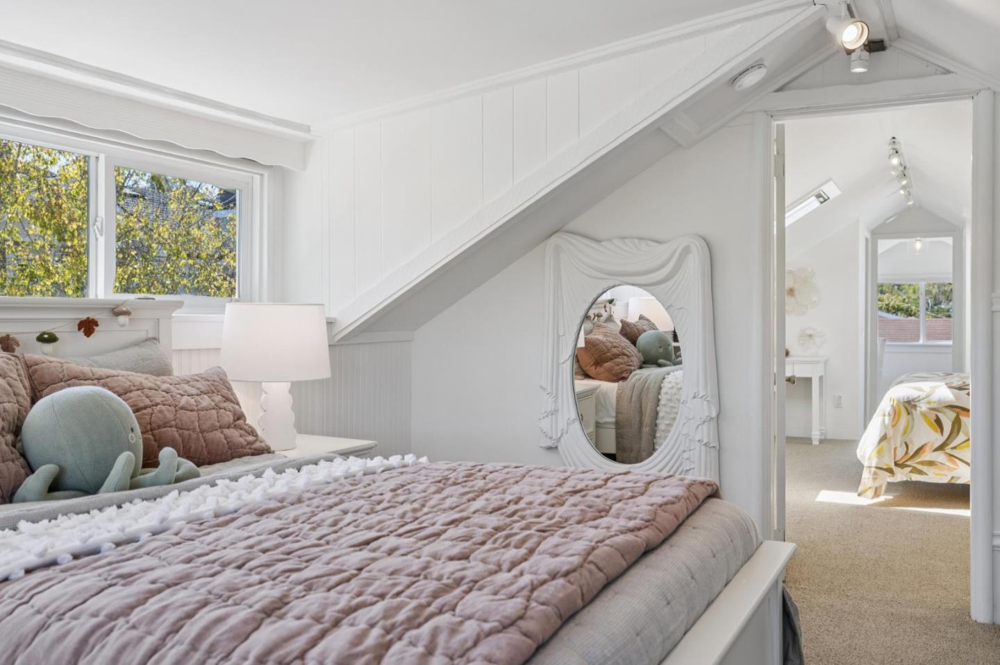 Detail Gallery Image 37 of 50 For 1325 Paloma Ave, Burlingame,  CA 94010 - 4 Beds | 2/1 Baths