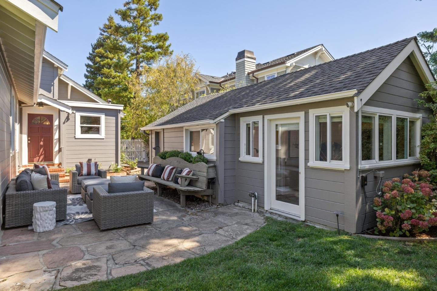 Detail Gallery Image 41 of 50 For 1325 Paloma Ave, Burlingame,  CA 94010 - 4 Beds | 2/1 Baths