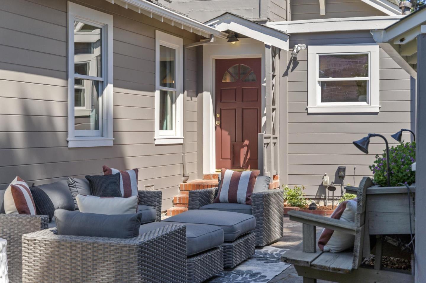 Detail Gallery Image 42 of 50 For 1325 Paloma Ave, Burlingame,  CA 94010 - 4 Beds | 2/1 Baths