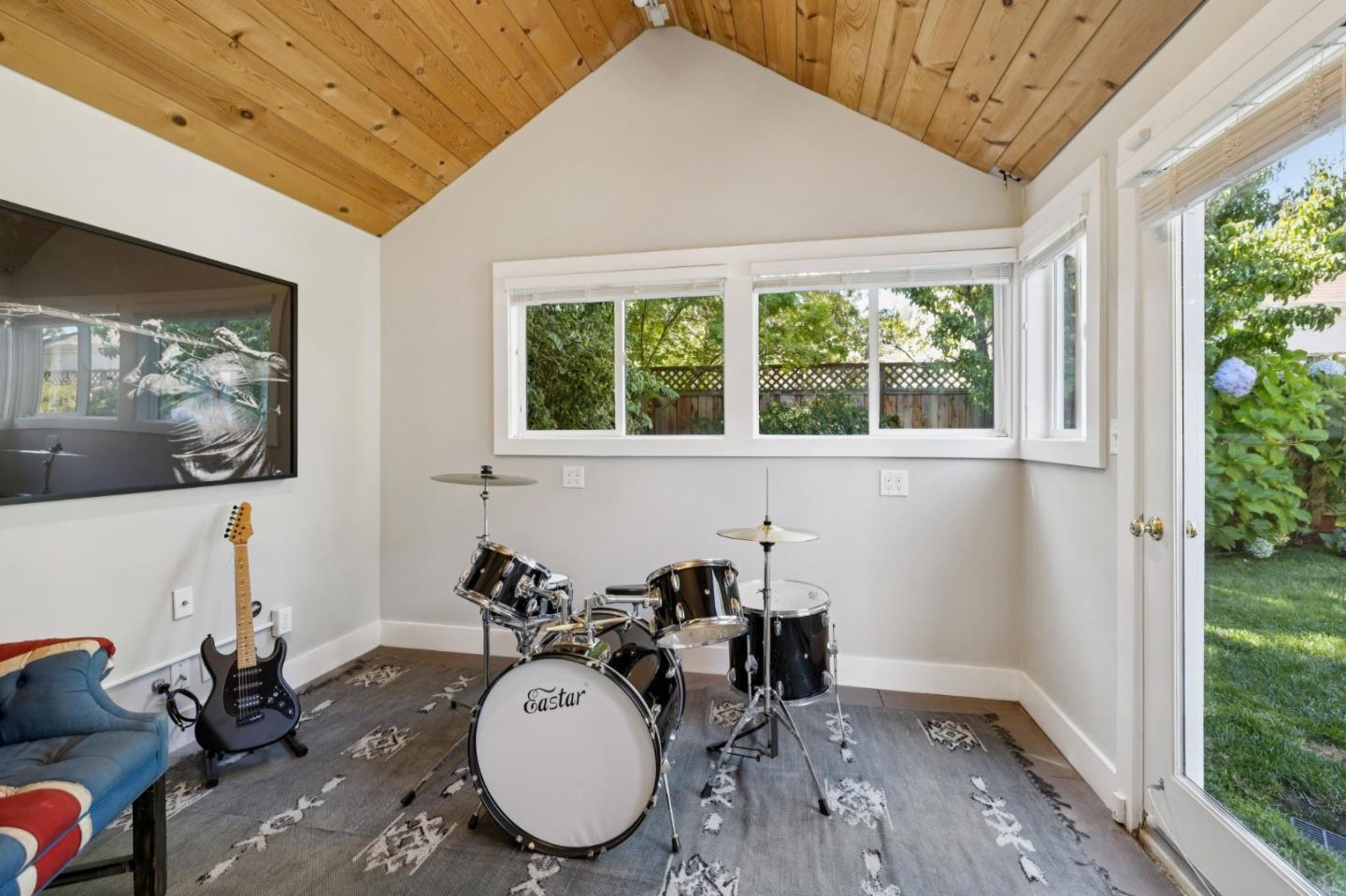 Detail Gallery Image 45 of 50 For 1325 Paloma Ave, Burlingame,  CA 94010 - 4 Beds | 2/1 Baths