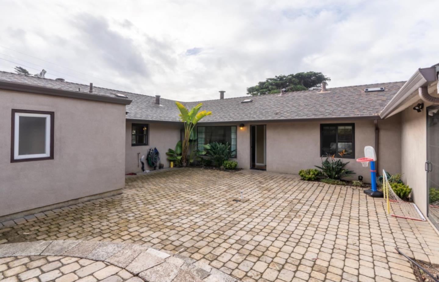 Detail Gallery Image 22 of 23 For 363 Bancroft Way, Pacifica,  CA 94044 - 4 Beds | 2 Baths