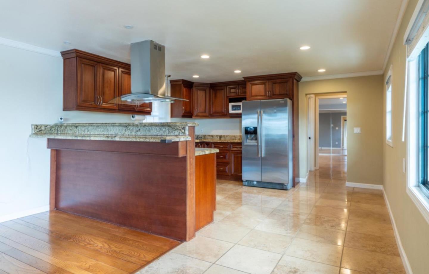 Detail Gallery Image 9 of 23 For 363 Bancroft Way, Pacifica,  CA 94044 - 4 Beds | 2 Baths