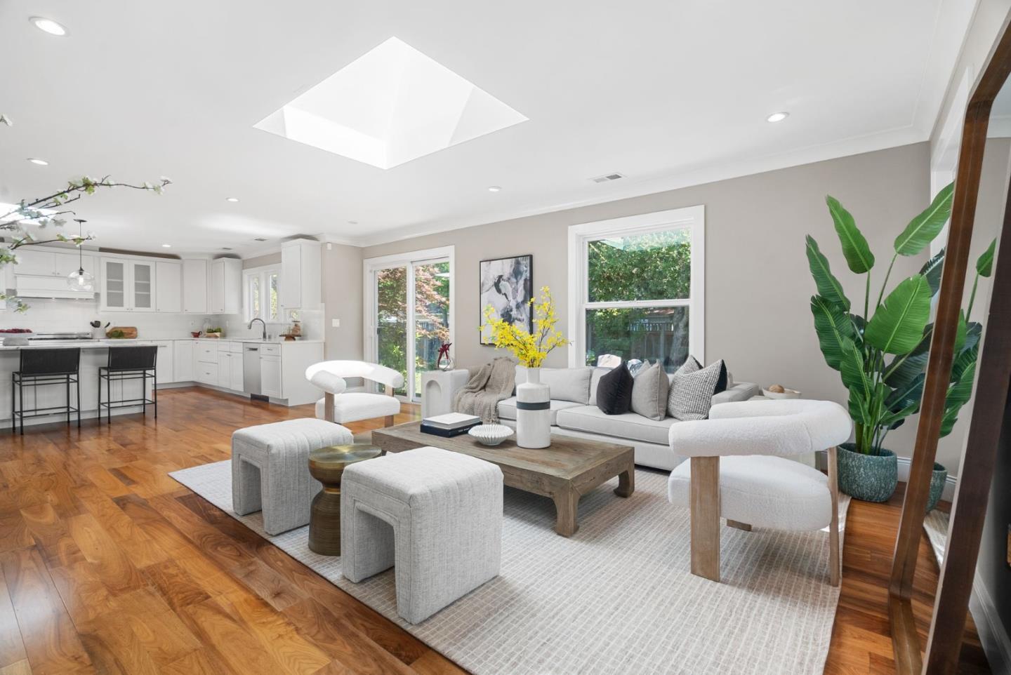 Detail Gallery Image 23 of 56 For 1271 Petersen Ct, Los Altos,  CA 94024 - 4 Beds | 3/1 Baths