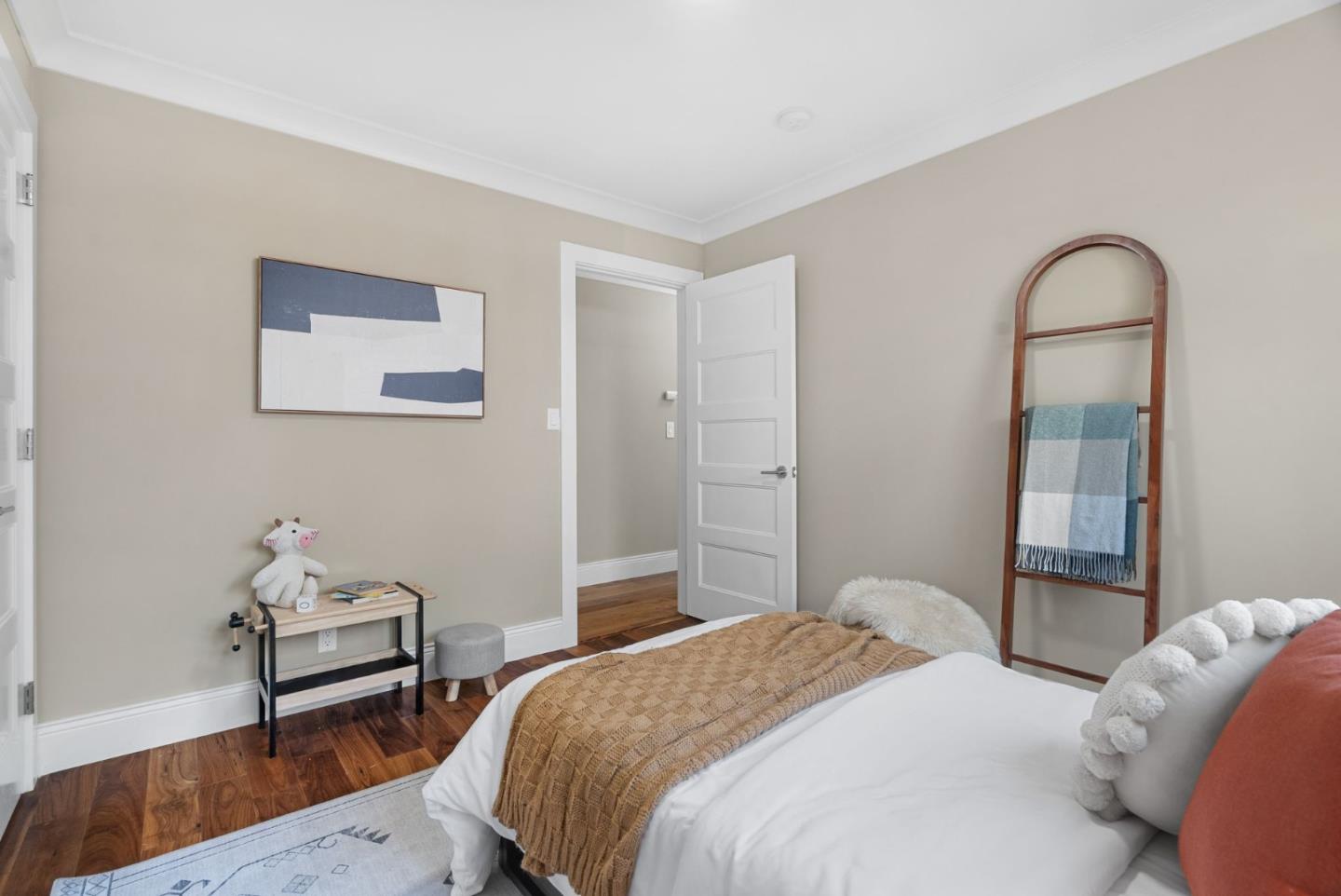 Detail Gallery Image 40 of 56 For 1271 Petersen Ct, Los Altos,  CA 94024 - 4 Beds | 3/1 Baths