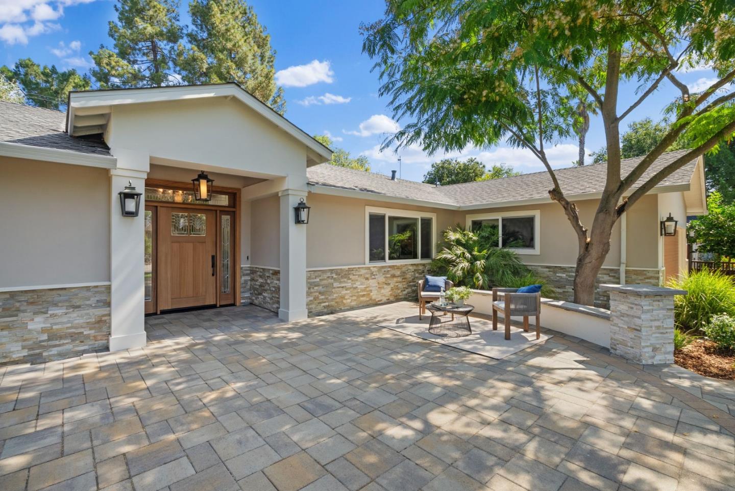 Detail Gallery Image 5 of 56 For 1271 Petersen Ct, Los Altos,  CA 94024 - 4 Beds | 3/1 Baths