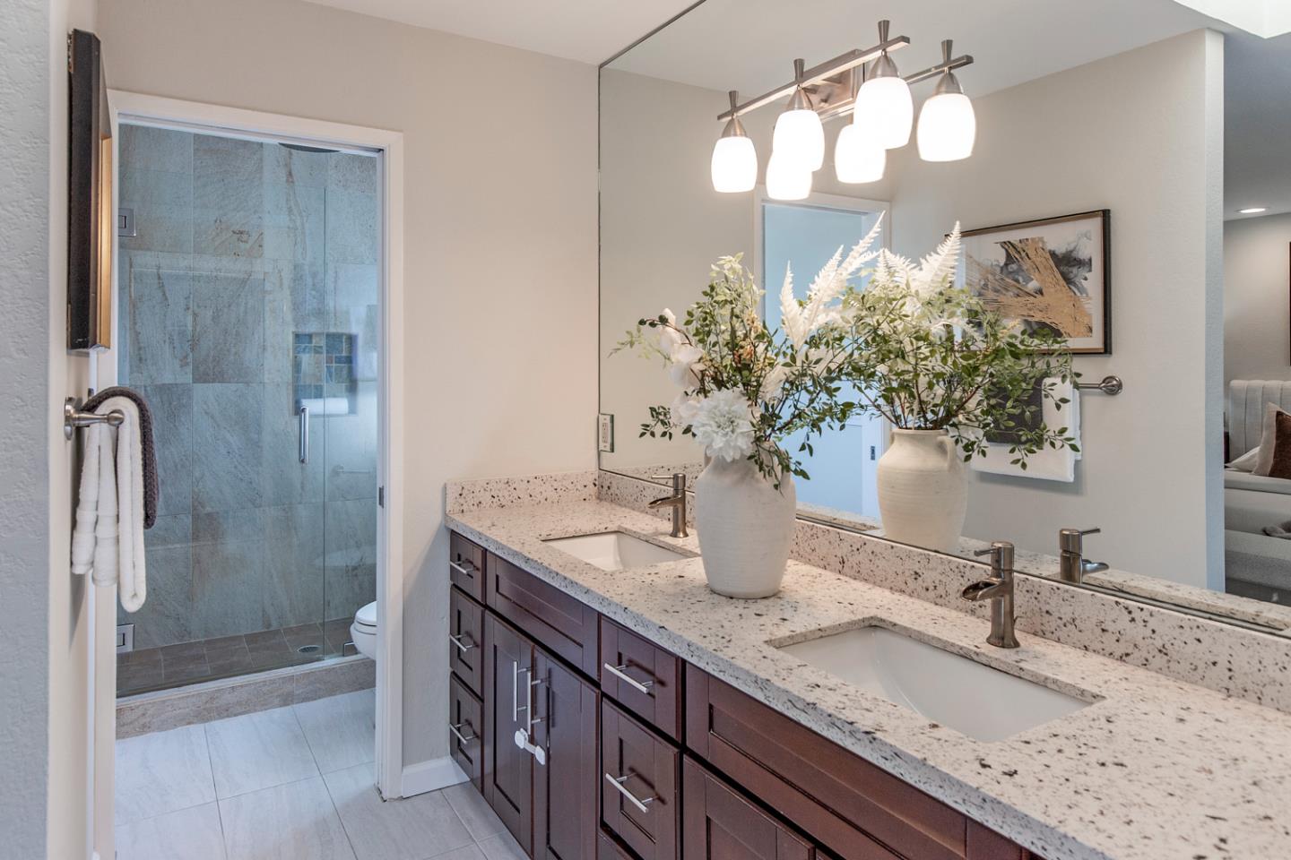 Detail Gallery Image 12 of 21 For 10021 Carmona Ct, Cupertino,  CA 95014 - 3 Beds | 2/1 Baths