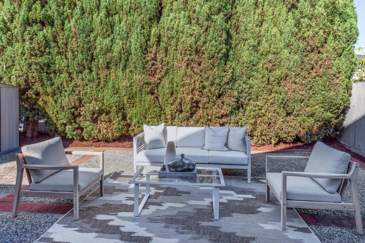 Detail Gallery Image 18 of 21 For 10021 Carmona Ct, Cupertino,  CA 95014 - 3 Beds | 2/1 Baths