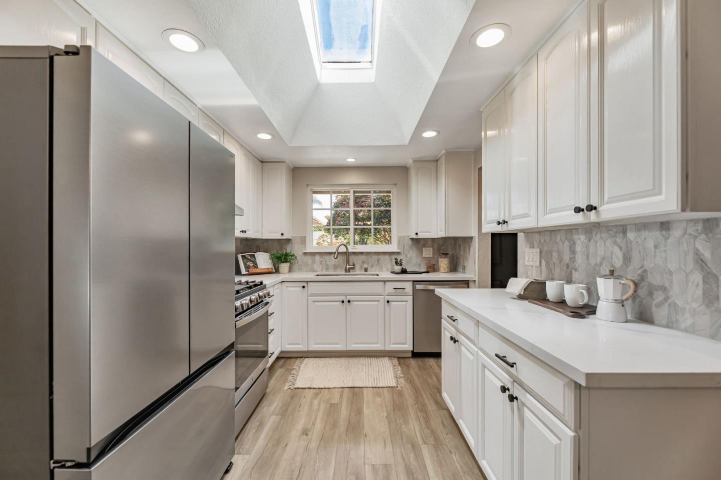 Detail Gallery Image 15 of 47 For 5897 Cabral Ave, San Jose,  CA 95123 - 4 Beds | 2 Baths