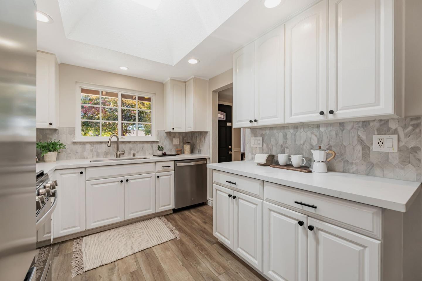 Detail Gallery Image 16 of 47 For 5897 Cabral Ave, San Jose,  CA 95123 - 4 Beds | 2 Baths