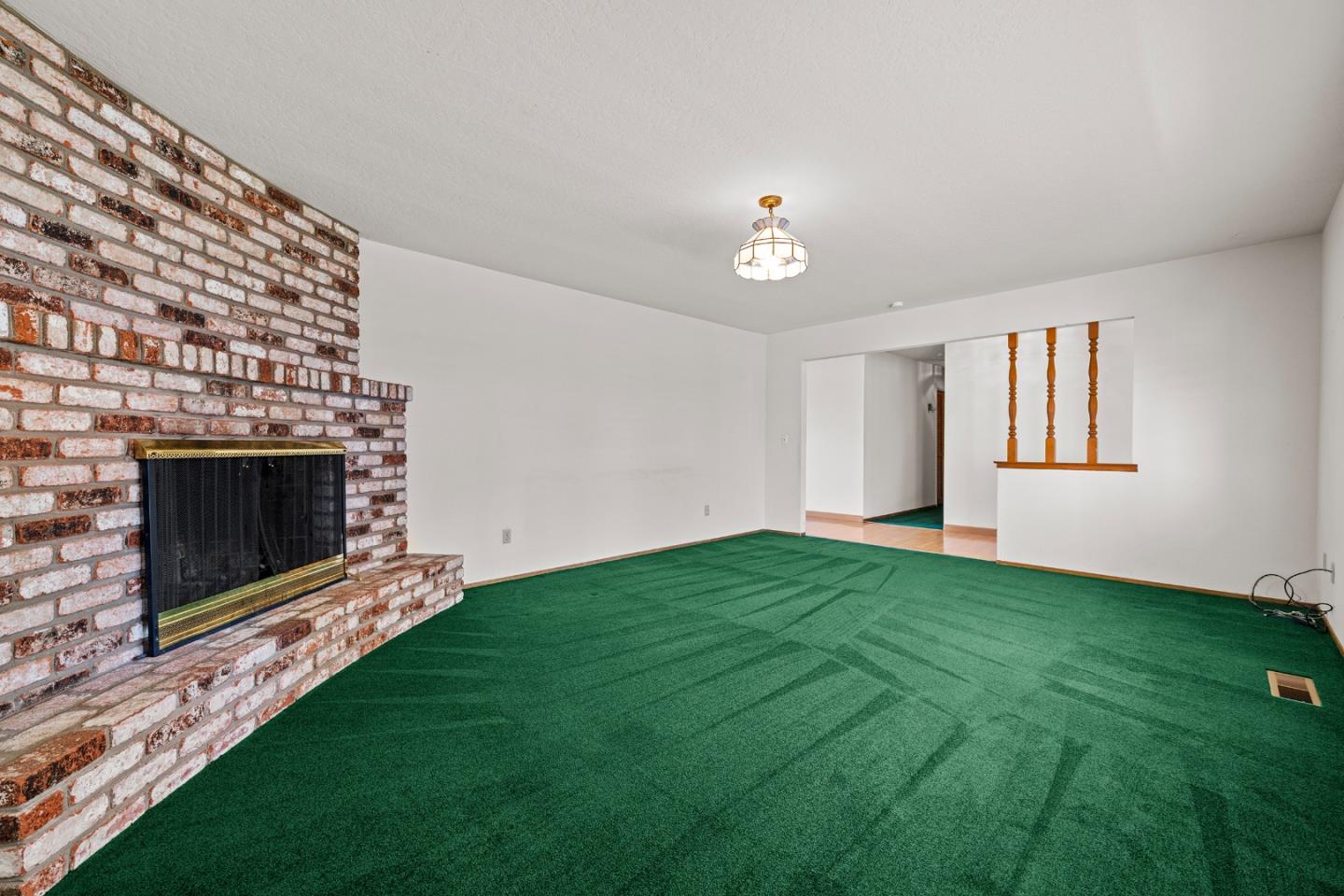 Detail Gallery Image 19 of 55 For 1050 Juniper Dr, Hollister,  CA 95023 - 4 Beds | 2/1 Baths