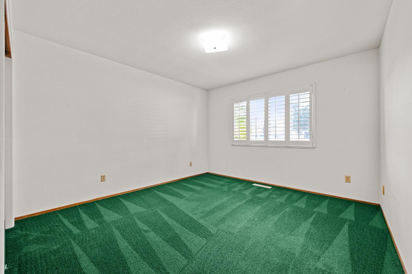 Detail Gallery Image 26 of 55 For 1050 Juniper Dr, Hollister,  CA 95023 - 4 Beds | 2/1 Baths