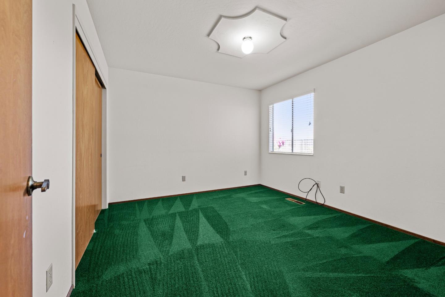 Detail Gallery Image 31 of 55 For 1050 Juniper Dr, Hollister,  CA 95023 - 4 Beds | 2/1 Baths