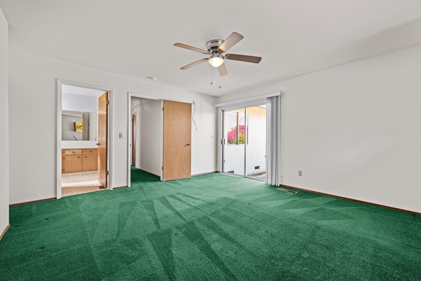 Detail Gallery Image 35 of 55 For 1050 Juniper Dr, Hollister,  CA 95023 - 4 Beds | 2/1 Baths