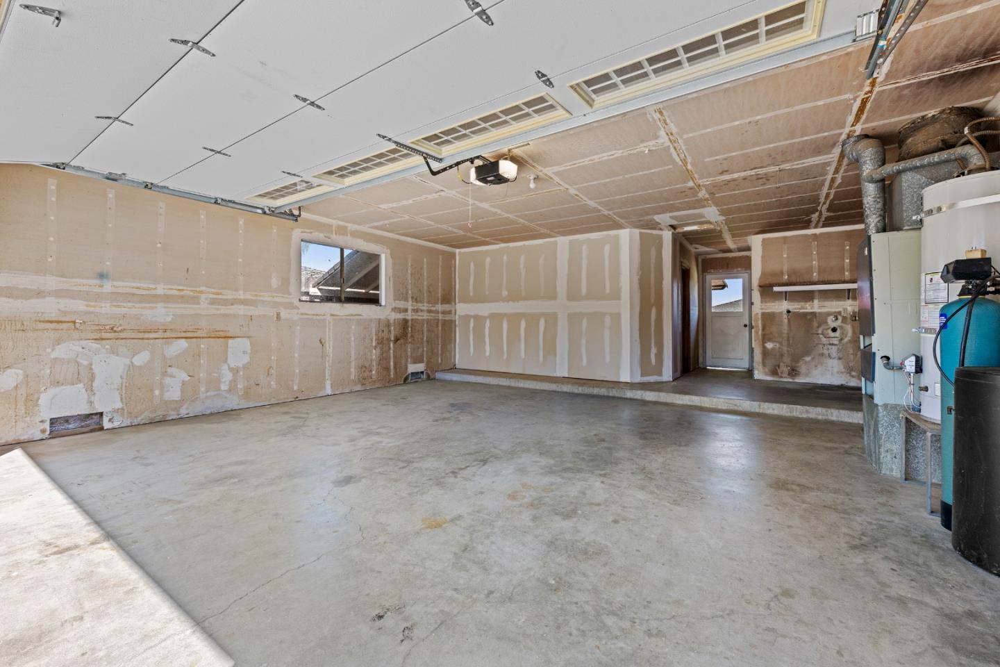 Detail Gallery Image 54 of 55 For 1050 Juniper Dr, Hollister,  CA 95023 - 4 Beds | 2/1 Baths