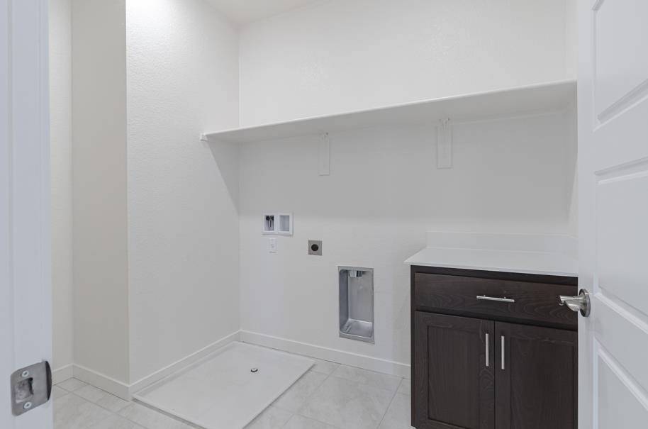 Detail Gallery Image 13 of 20 For 1836 S Angad St, Mountain House,  CA 95391 - 4 Beds | 3 Baths