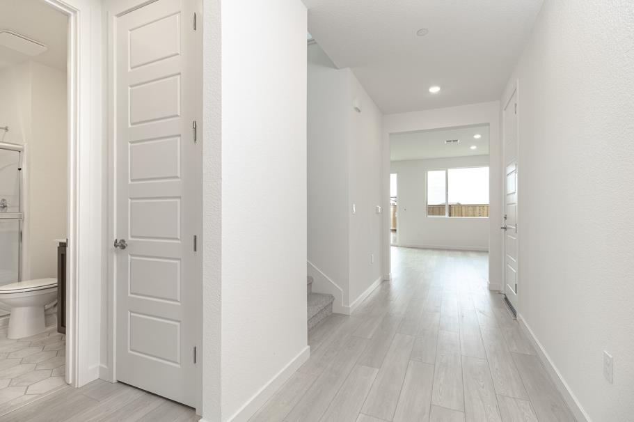 Detail Gallery Image 4 of 20 For 1836 S Angad St, Mountain House,  CA 95391 - 4 Beds | 3 Baths