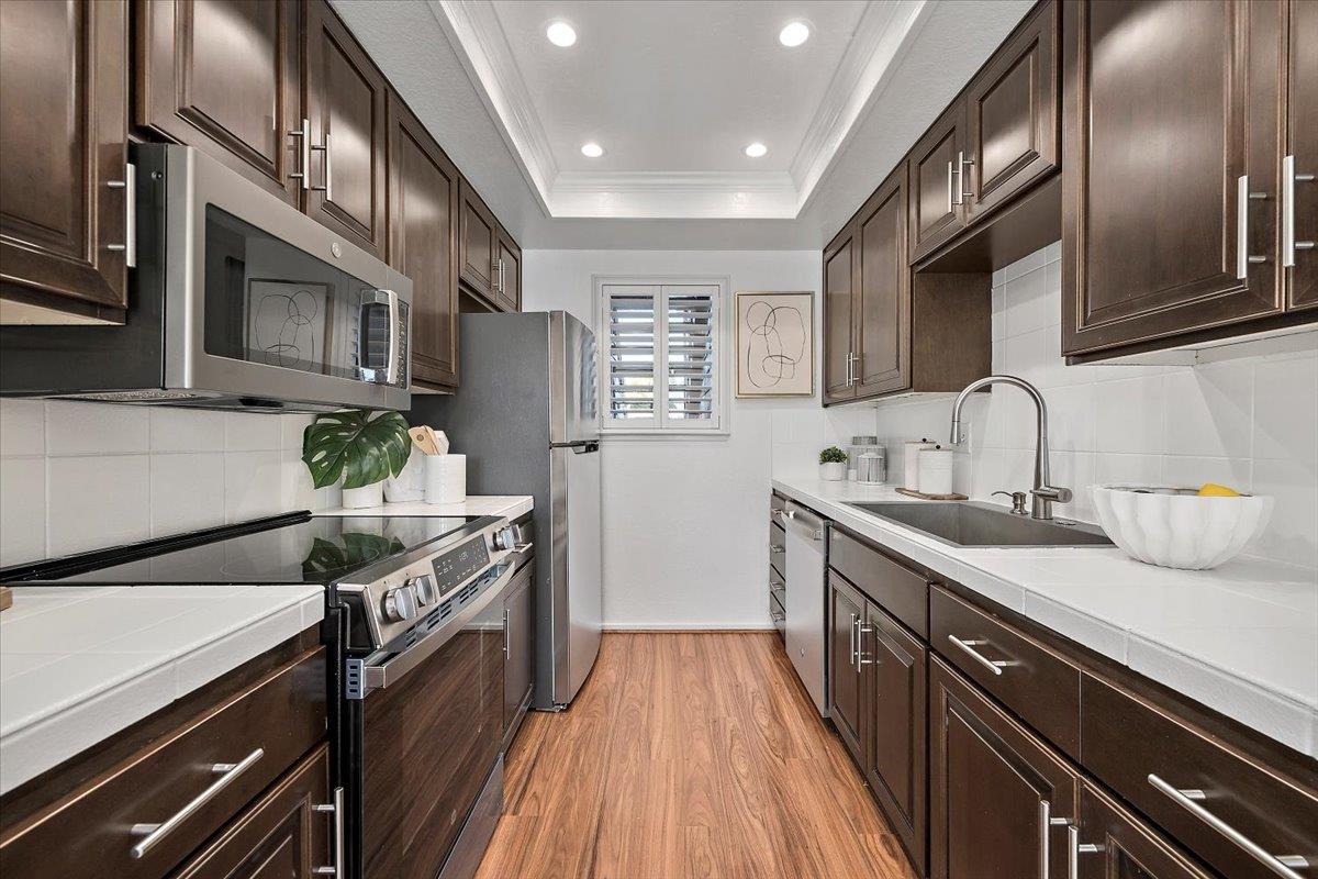 Detail Gallery Image 23 of 45 For 69 Cove Ln, Redwood City,  CA 94065 - 1 Beds | 1 Baths