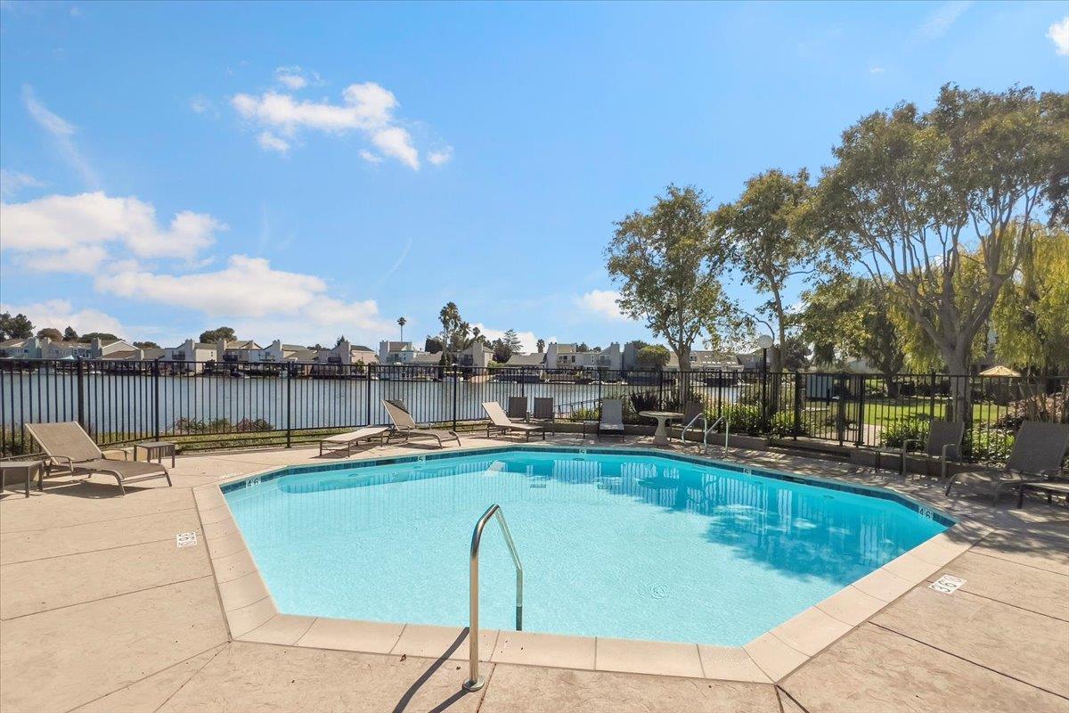 Detail Gallery Image 37 of 45 For 69 Cove Ln, Redwood City,  CA 94065 - 1 Beds | 1 Baths