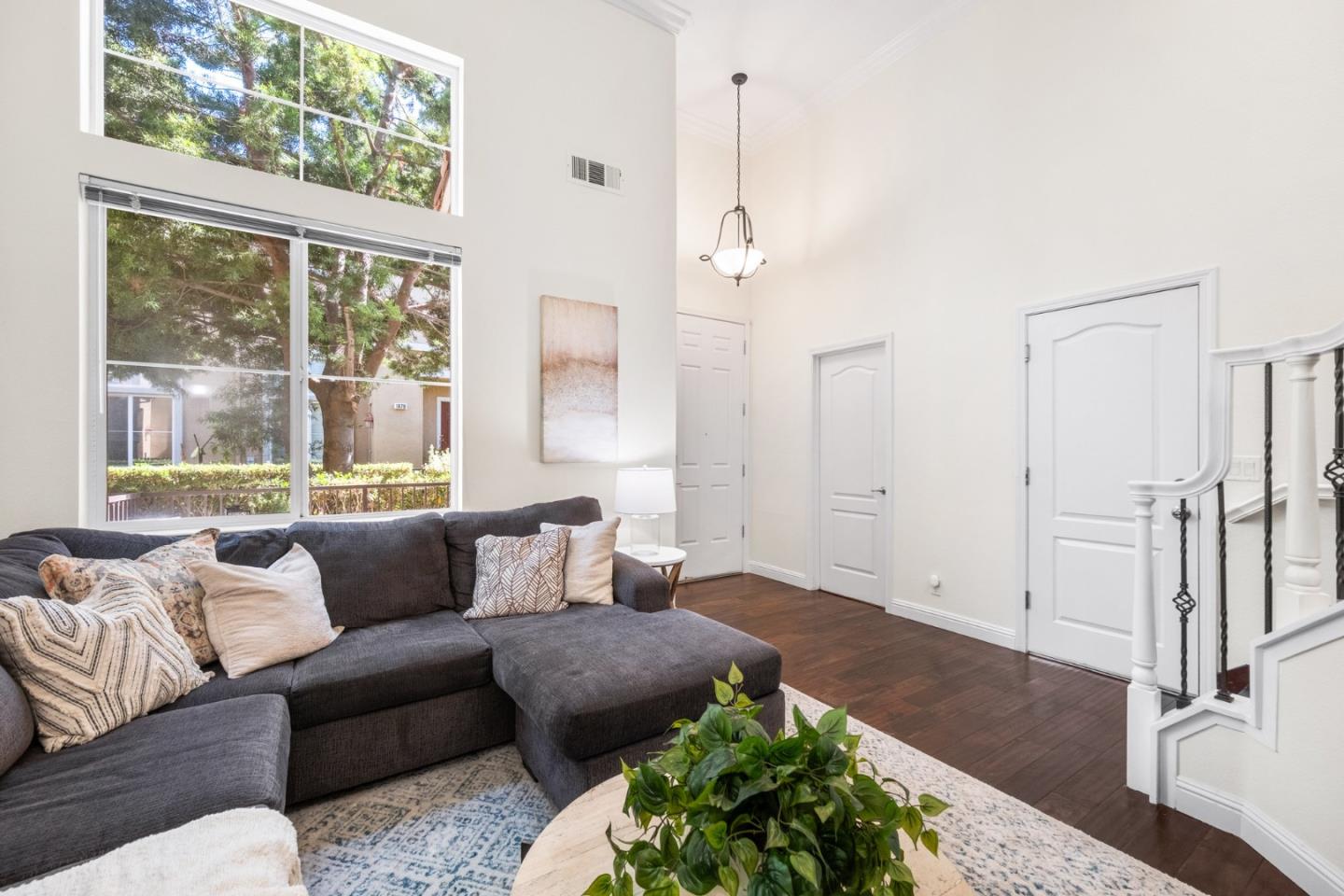 Detail Gallery Image 5 of 46 For 1898 Garzoni Pl, Santa Clara,  CA 95054 - 3 Beds | 2/1 Baths