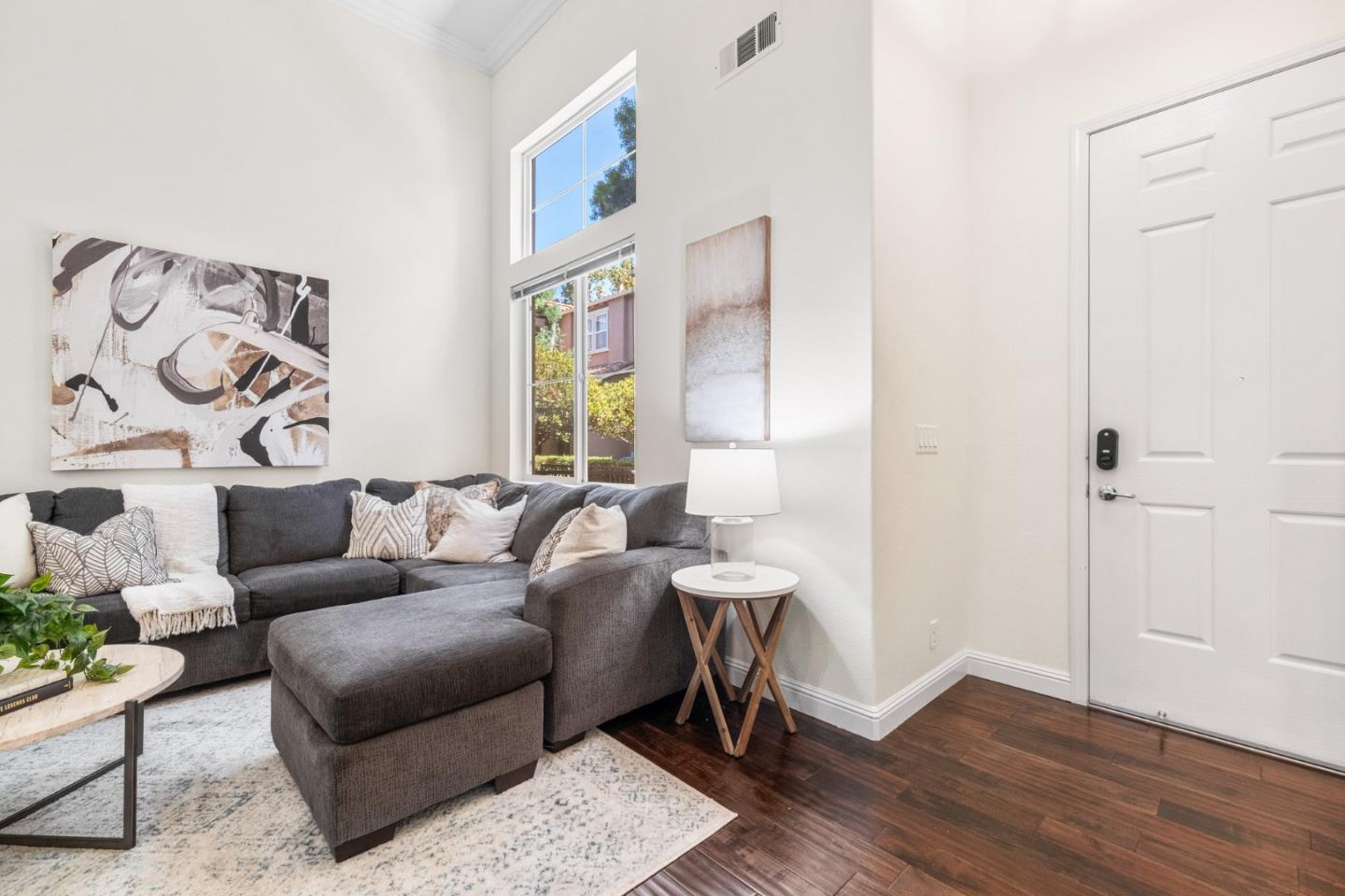 Detail Gallery Image 6 of 46 For 1898 Garzoni Pl, Santa Clara,  CA 95054 - 3 Beds | 2/1 Baths