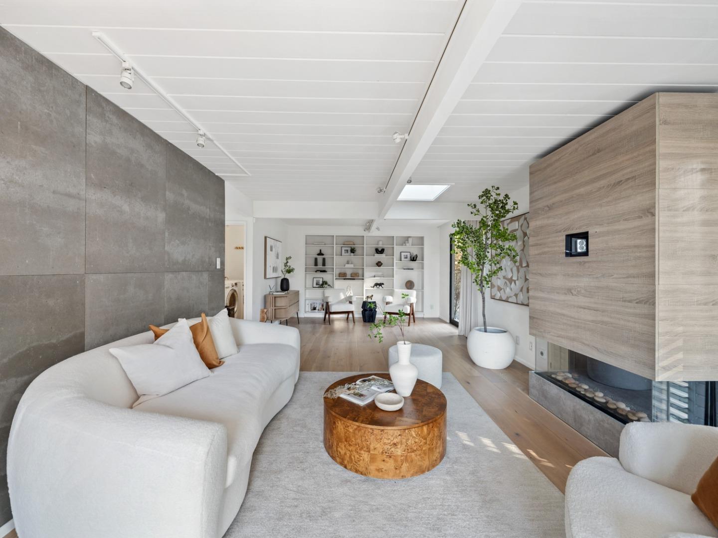 Detail Gallery Image 21 of 40 For 2272 Bunker Hill Dr, San Mateo,  CA 94402 - 4 Beds | 2 Baths