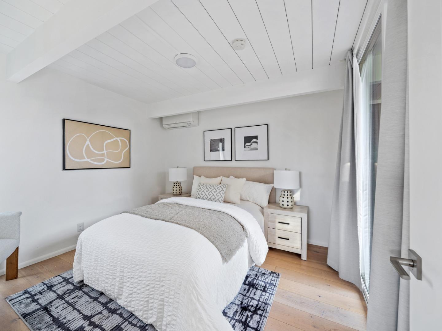 Detail Gallery Image 29 of 40 For 2272 Bunker Hill Dr, San Mateo,  CA 94402 - 4 Beds | 2 Baths