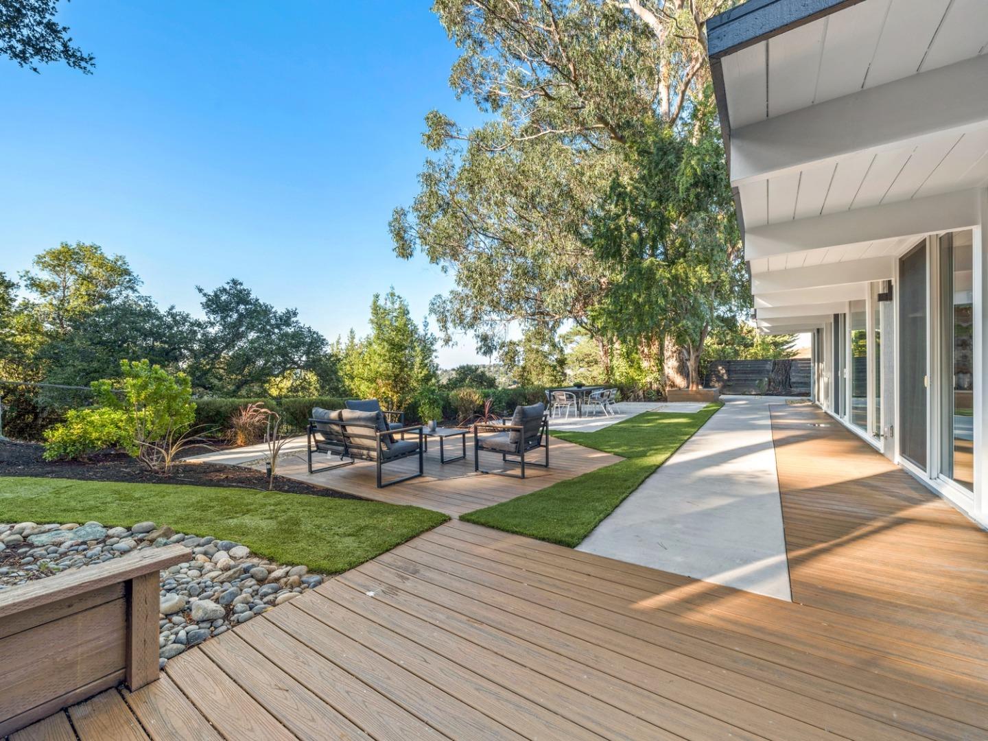 Detail Gallery Image 38 of 40 For 2272 Bunker Hill Dr, San Mateo,  CA 94402 - 4 Beds | 2 Baths