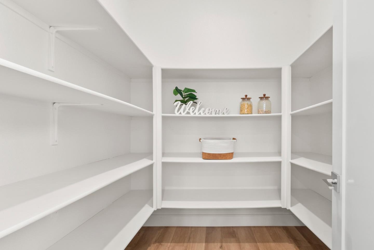 Detail Gallery Image 20 of 81 For 105 Shady Oak Way, Scotts Valley,  CA 95066 - 4 Beds | 3/1 Baths