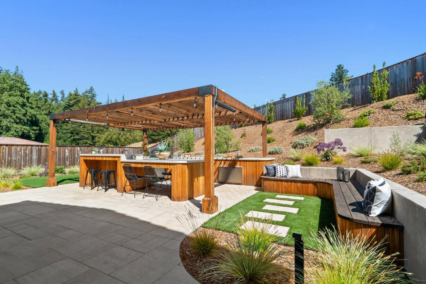 Detail Gallery Image 51 of 81 For 105 Shady Oak Way, Scotts Valley,  CA 95066 - 4 Beds | 3/1 Baths