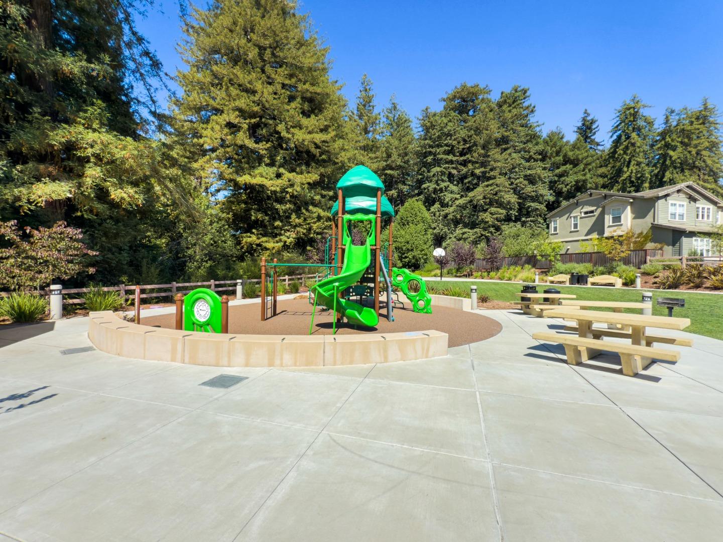 Detail Gallery Image 70 of 81 For 105 Shady Oak Way, Scotts Valley,  CA 95066 - 4 Beds | 3/1 Baths