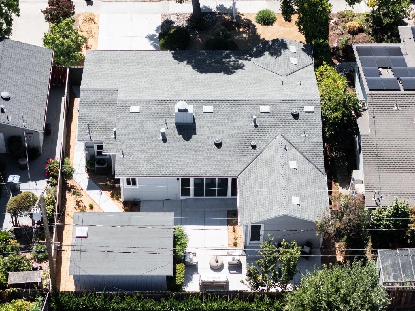 Detail Gallery Image 31 of 33 For 1432 Ernestine Ln, Mountain View,  CA 94040 - 3 Beds | 2 Baths