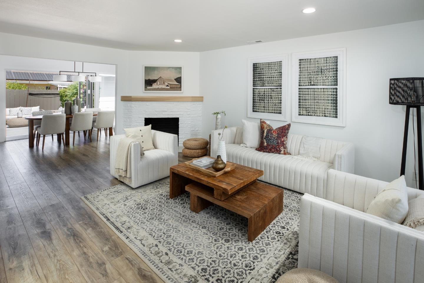 Detail Gallery Image 5 of 33 For 1432 Ernestine Ln, Mountain View,  CA 94040 - 3 Beds | 2 Baths
