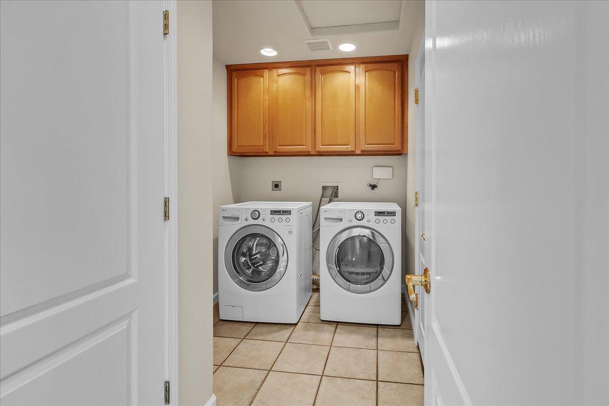 Detail Gallery Image 19 of 27 For 817 Lewis Rd, Royal Oaks,  CA 95076 - 3 Beds | 2 Baths