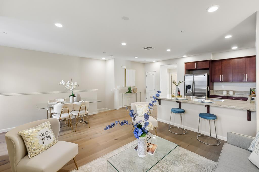 Detail Gallery Image 10 of 50 For 1036 Onofrio Ln #6,  San Jose,  CA 95131 - 2 Beds | 2 Baths