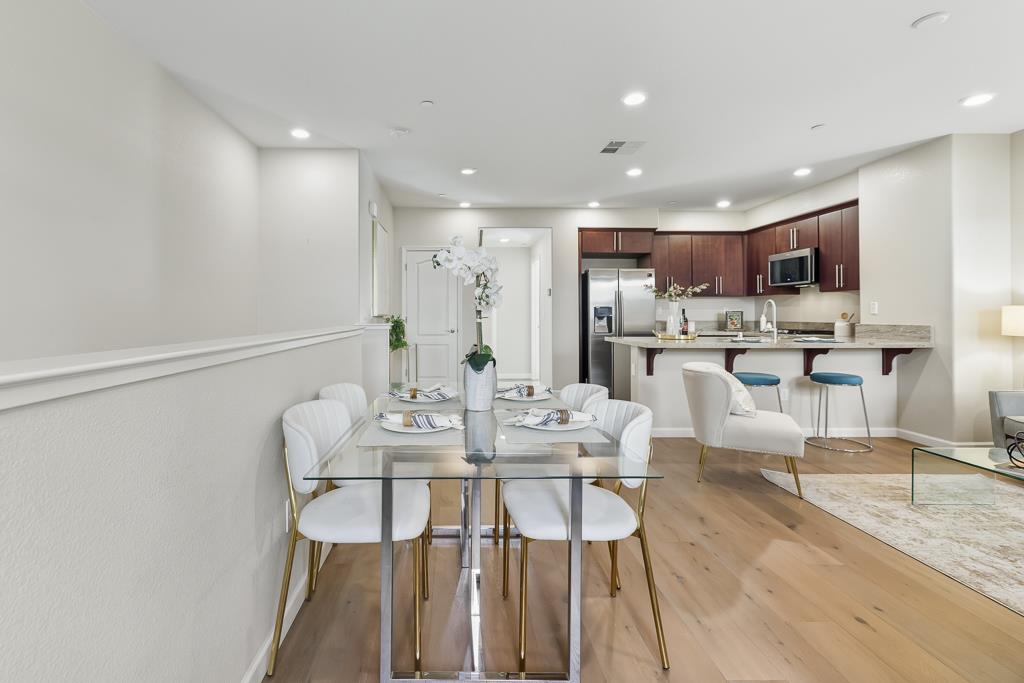 Detail Gallery Image 21 of 50 For 1036 Onofrio Ln #6,  San Jose,  CA 95131 - 2 Beds | 2 Baths