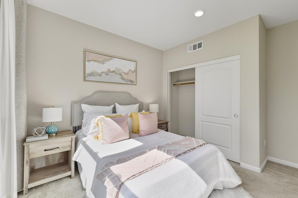Detail Gallery Image 31 of 50 For 1036 Onofrio Ln #6,  San Jose,  CA 95131 - 2 Beds | 2 Baths