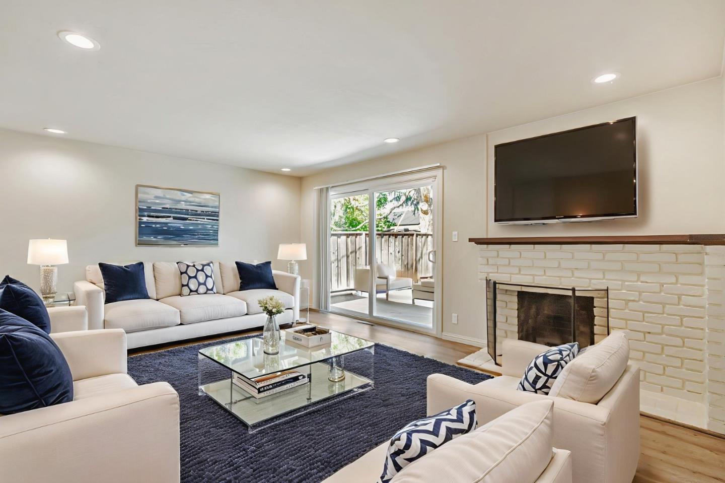 Detail Gallery Image 3 of 21 For 1267 Hillsdale Ave, San Jose,  CA 95118 - 4 Beds | 2 Baths