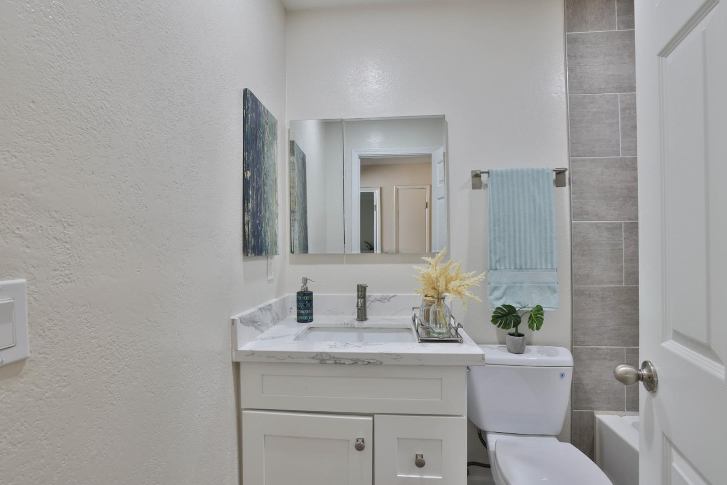 Detail Gallery Image 15 of 24 For 4768 Hatfield Walk #2,  San Jose,  CA 95124 - 2 Beds | 1 Baths
