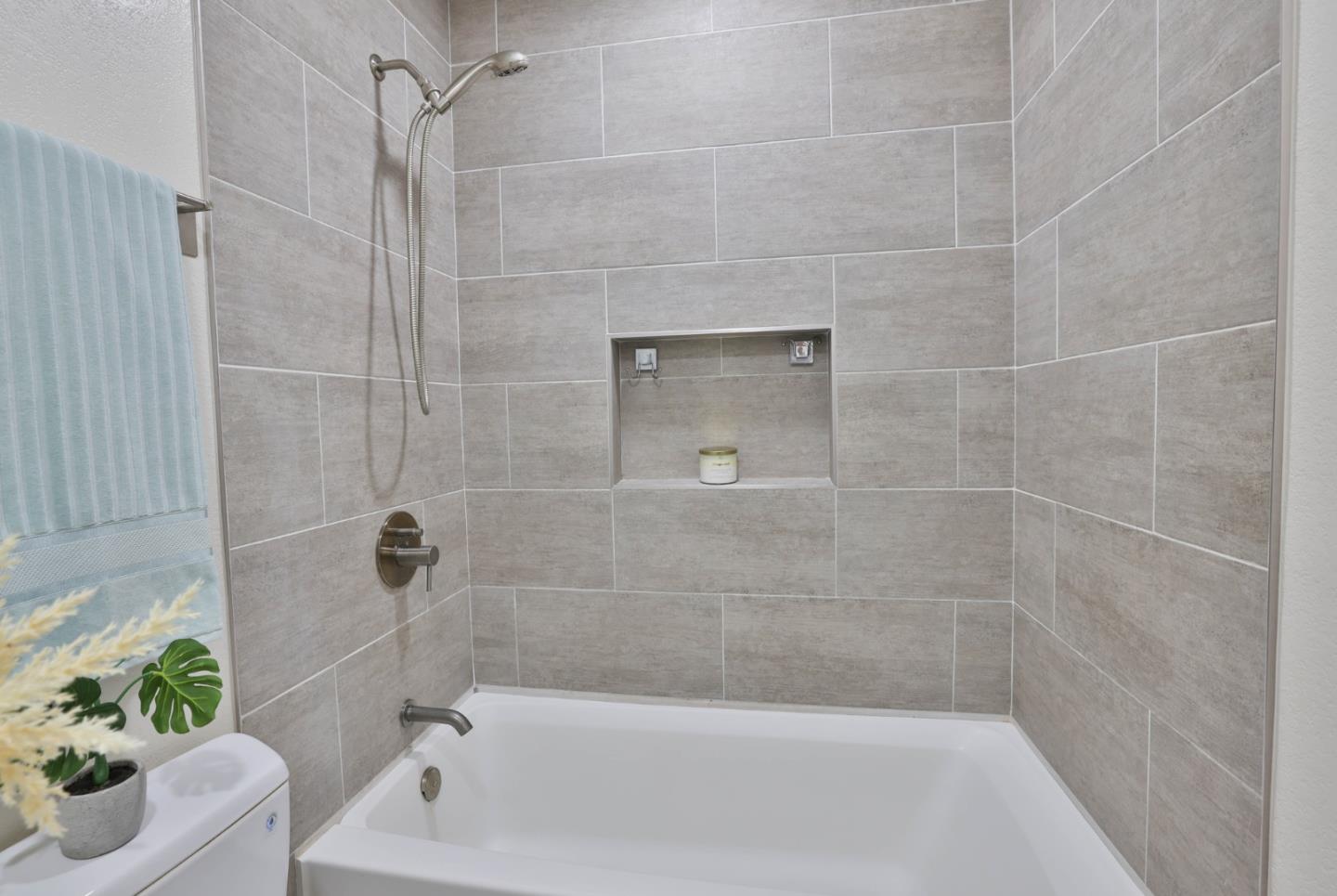 Detail Gallery Image 16 of 24 For 4768 Hatfield Walk #2,  San Jose,  CA 95124 - 2 Beds | 1 Baths