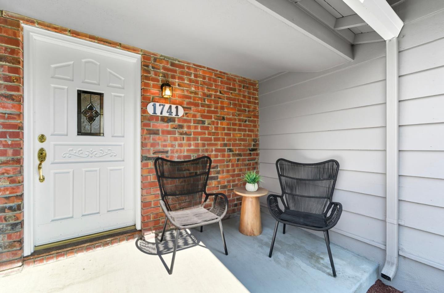 Detail Gallery Image 3 of 47 For 1741 Harte Dr, San Jose,  CA 95124 - 5 Beds | 2/1 Baths