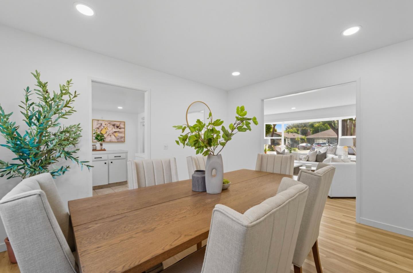 Detail Gallery Image 9 of 47 For 1741 Harte Dr, San Jose,  CA 95124 - 5 Beds | 2/1 Baths