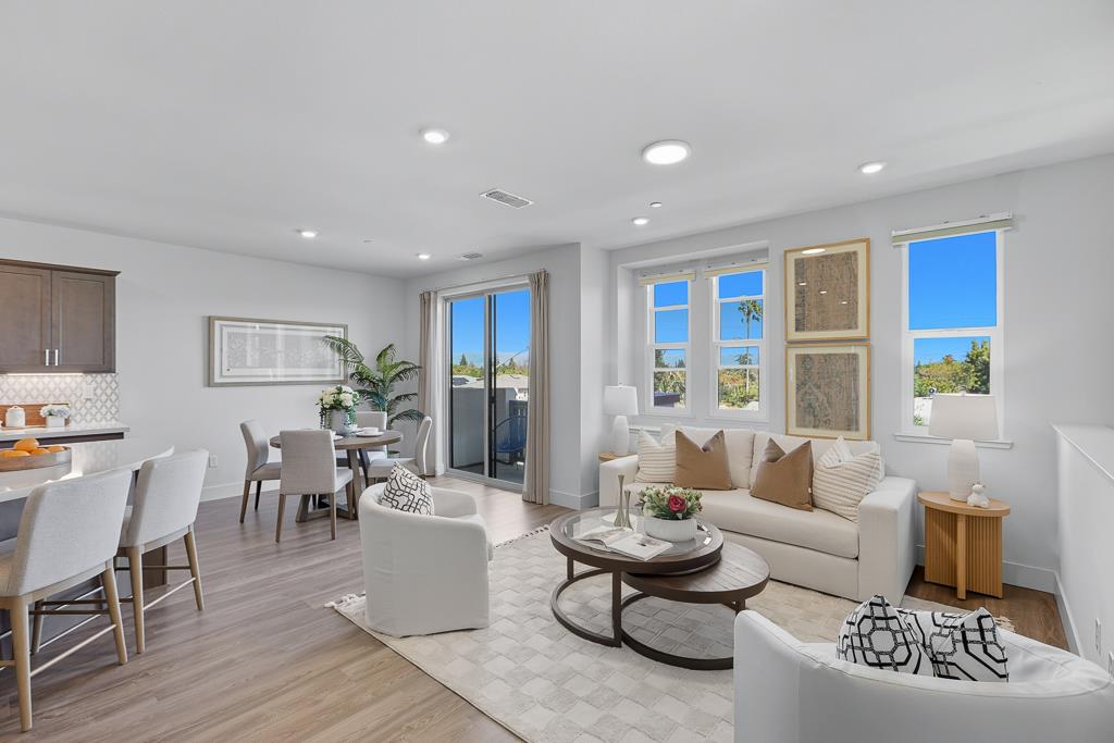 Detail Gallery Image 13 of 35 For 922 Magnolia Ter #8,  Sunnyvale,  CA 94086 - 2 Beds | 2/1 Baths